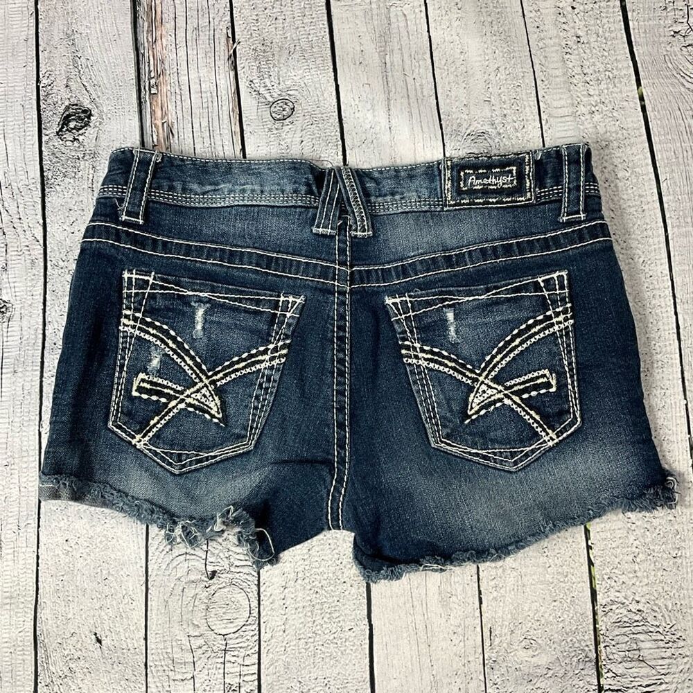 AMETHYST Jean Shorts - Picture 2 of 4